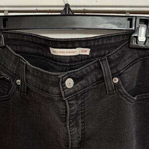 Levi's Women's Black Straight Leg Jeans